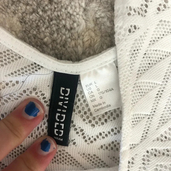 Divided Tank Top - Picture 3 of 3